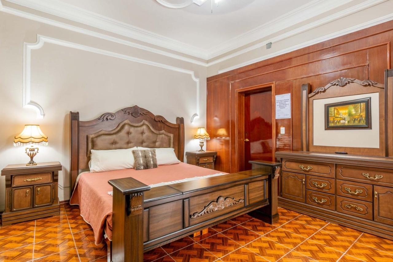 Hosteria Casa Marquez Леон Экстерьер фото