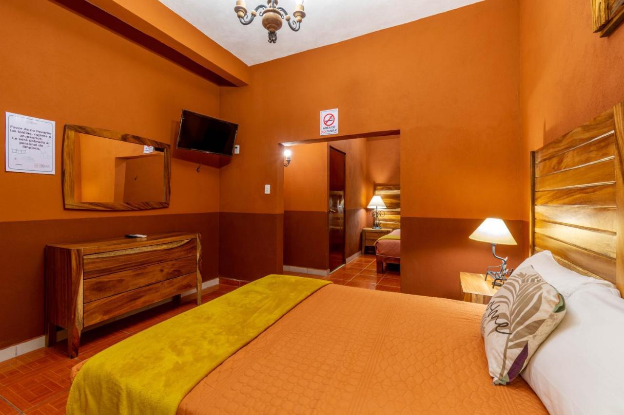 Hosteria Casa Marquez Леон Экстерьер фото