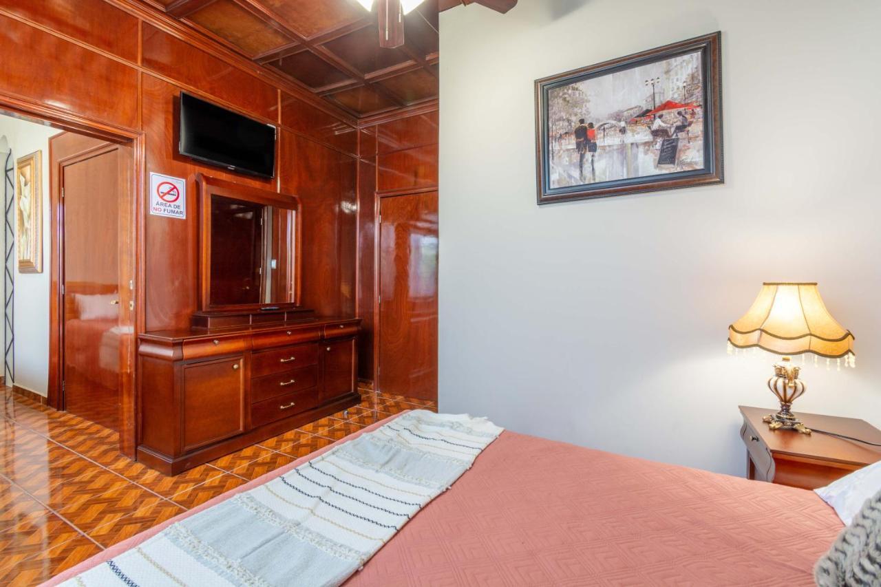 Hosteria Casa Marquez Леон Экстерьер фото