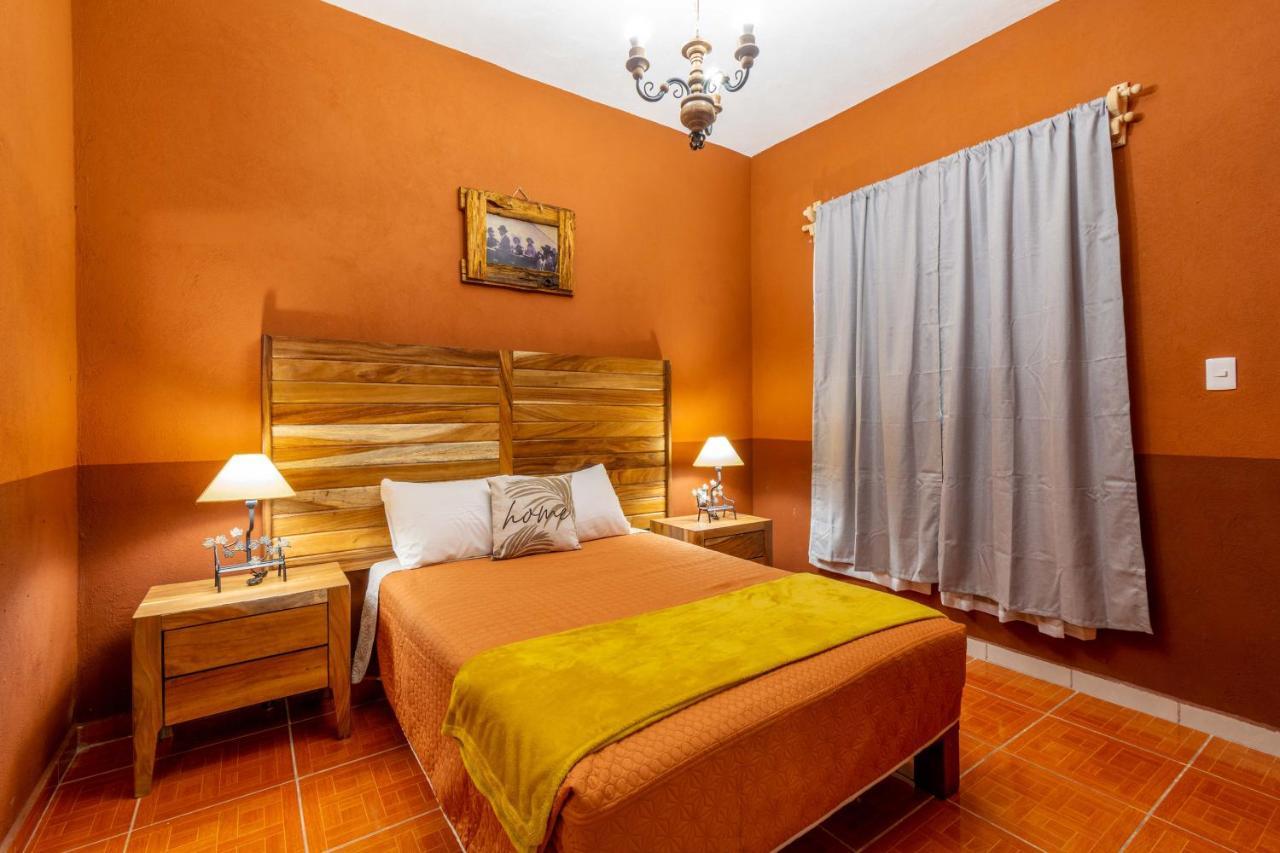 Hosteria Casa Marquez Леон Экстерьер фото