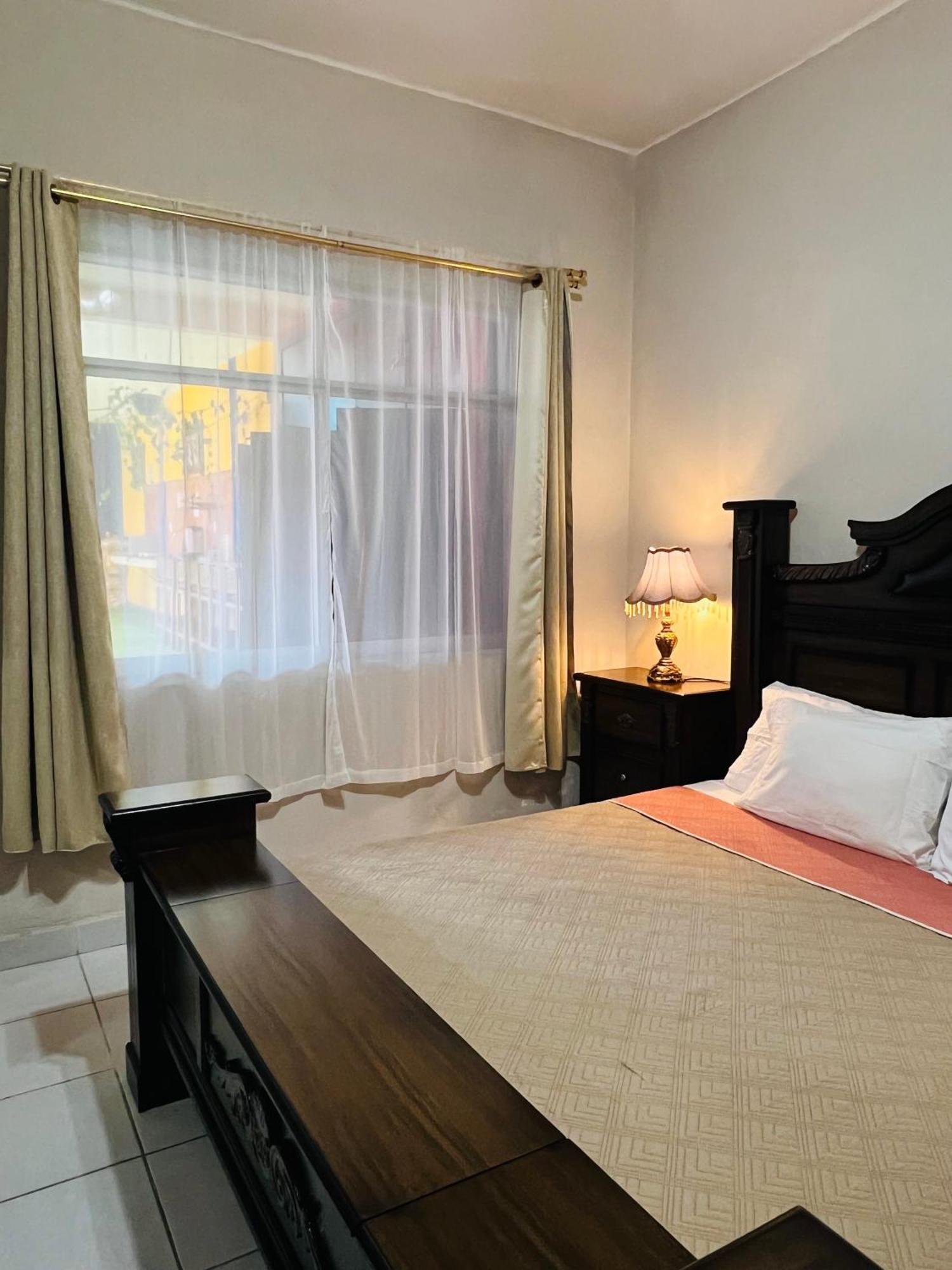 Hosteria Casa Marquez Леон Экстерьер фото