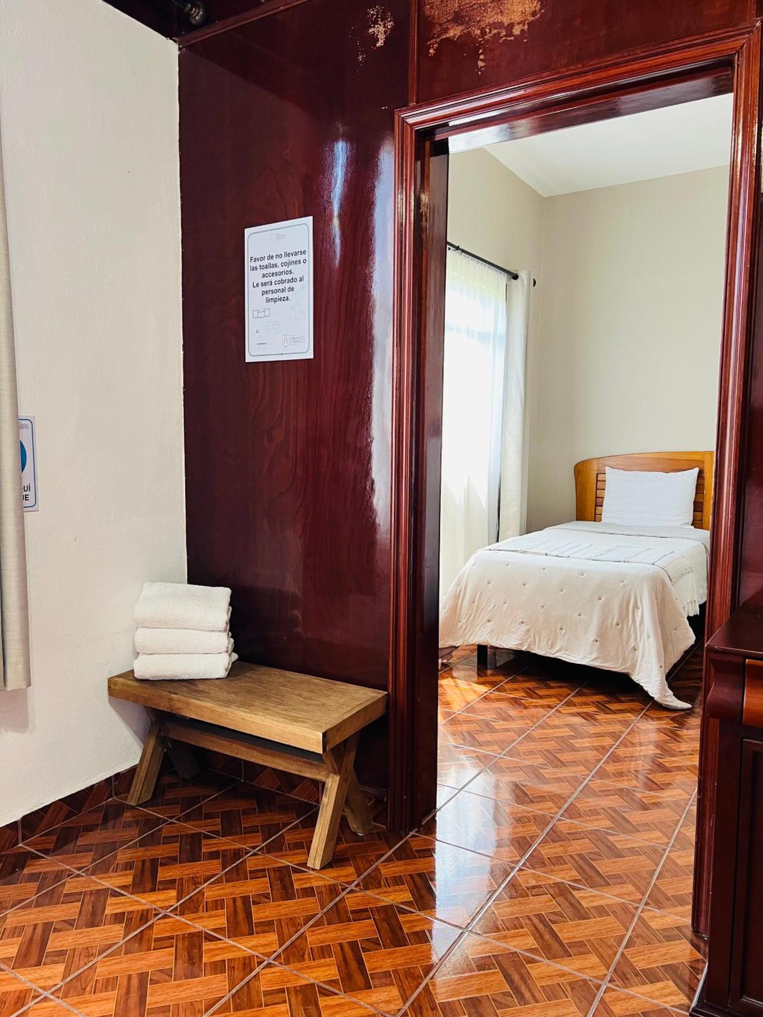 Hosteria Casa Marquez Леон Экстерьер фото