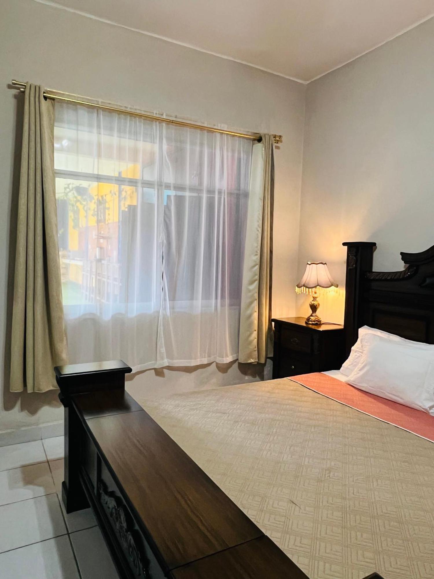 Hosteria Casa Marquez Леон Экстерьер фото