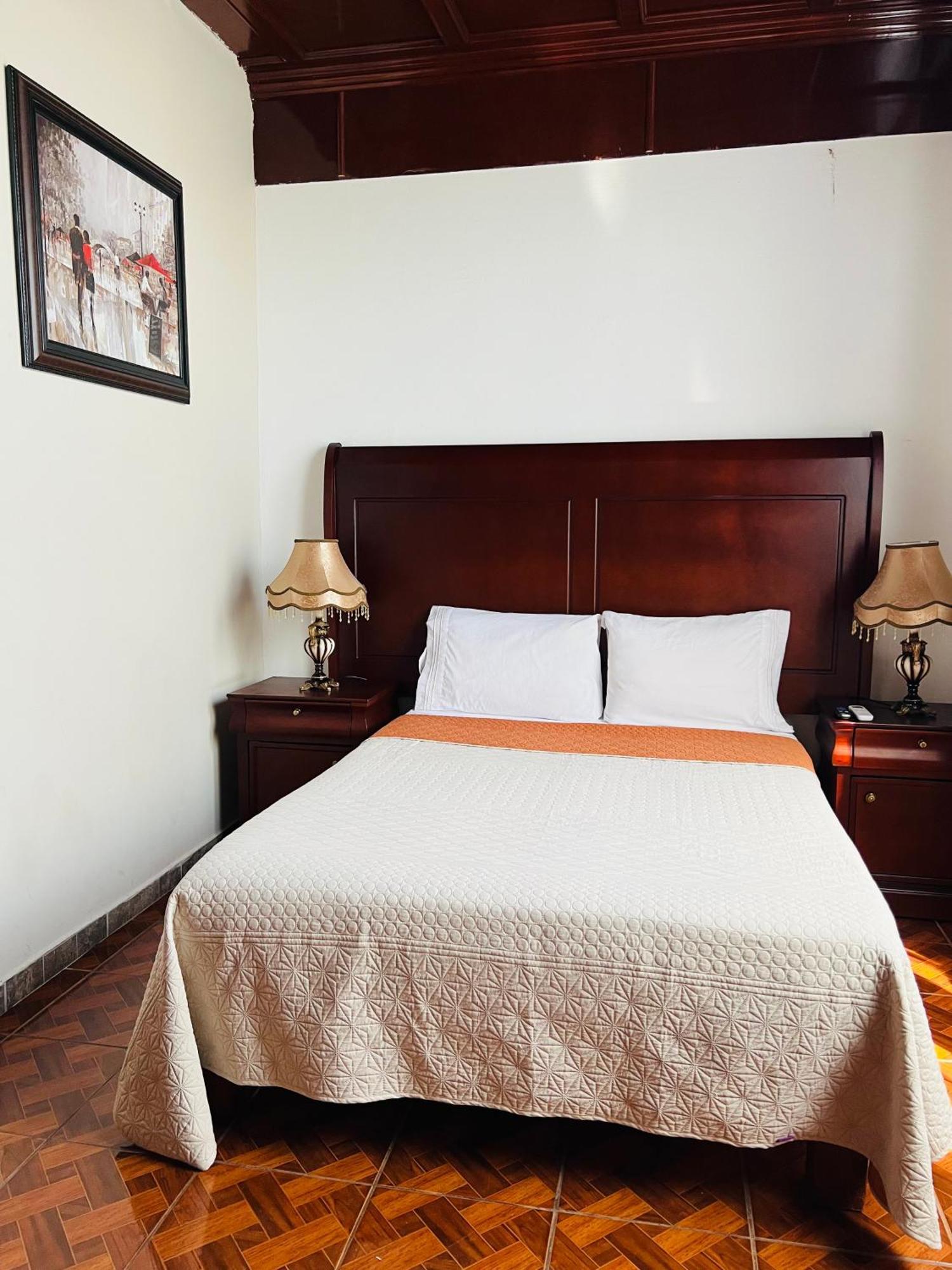 Hosteria Casa Marquez Леон Экстерьер фото